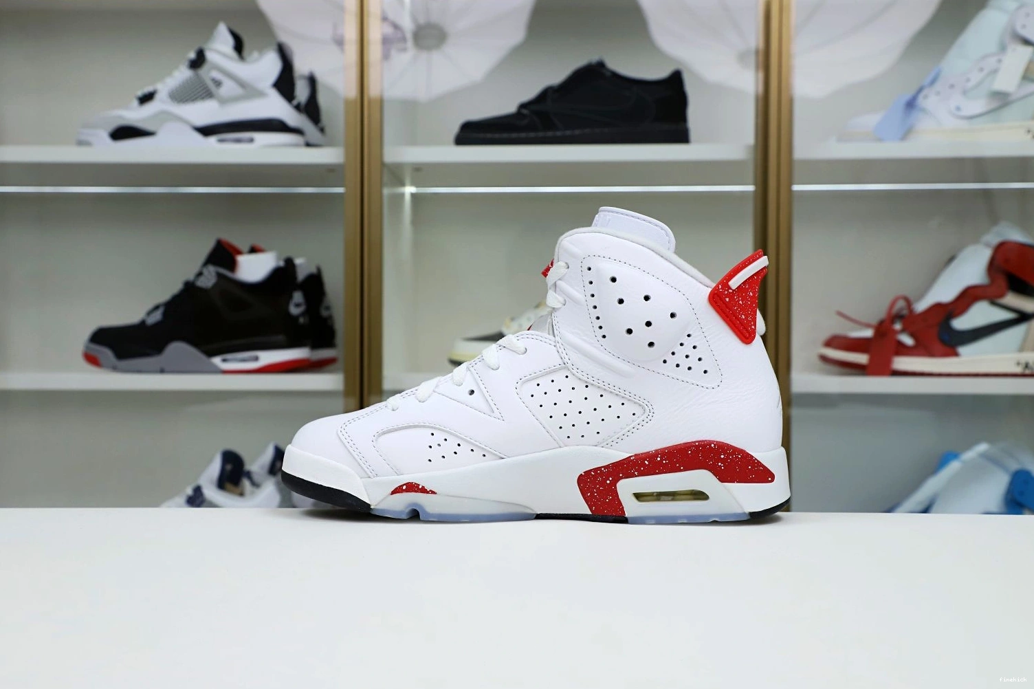 AIR RED OREO JORDAN 6 1203
